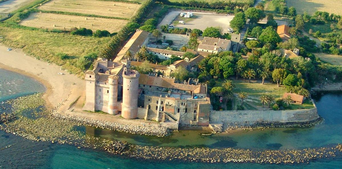 Ostello Del Castello Di Santa Severa Exterior foto